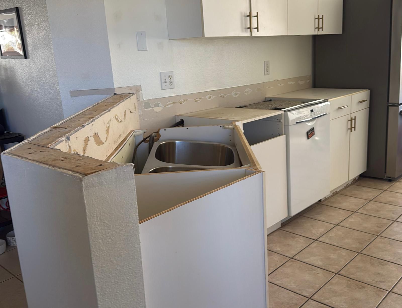 Before: Tile-to-quartz kitchen transformation